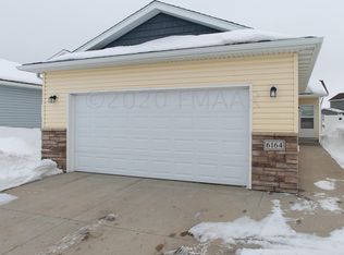 6164 35th St S, Fargo, ND 58104