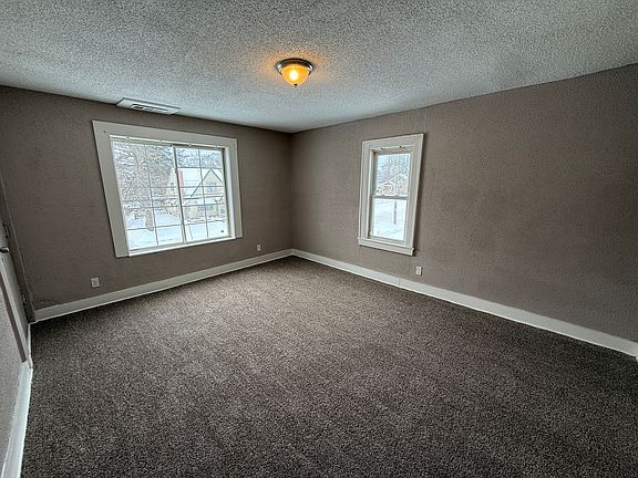 4th image of 163 Green St #1