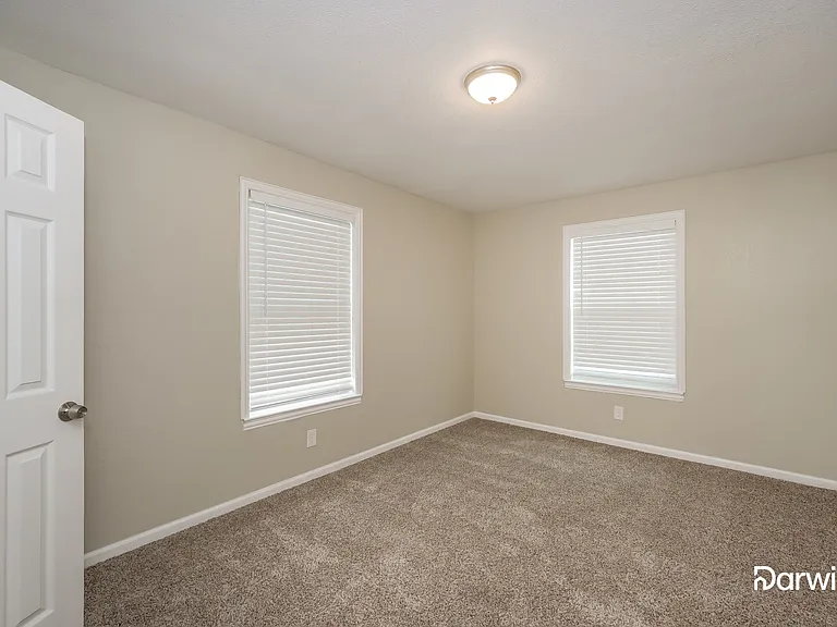1170 Debbie St — Photo 13
