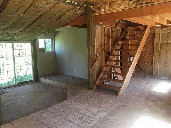 5th image of 315 Hammer Ln