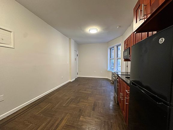 5th image of 48-53 45th St #B1