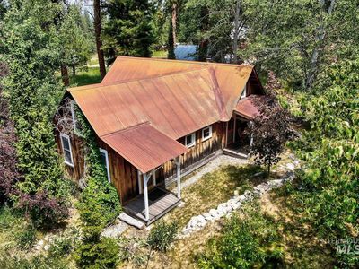 46 E Alpine Rd, Atlanta, ID, 83716