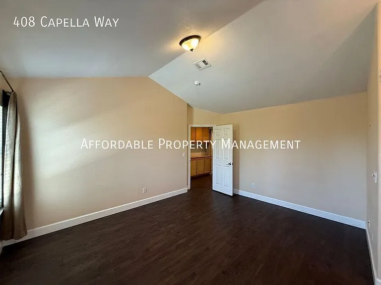 408 Capella Way — Photo 16