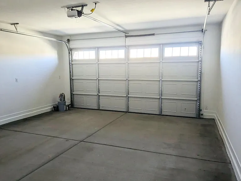 2527 W Sunland Ave — Photo 14