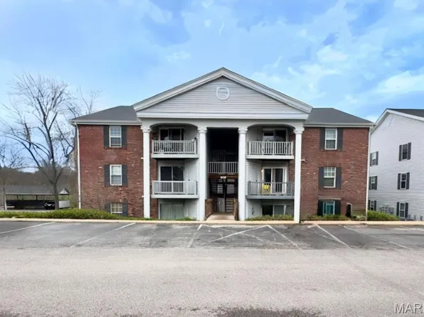 7507 Triwoods Dr APT J, Saint Louis, MO 63119