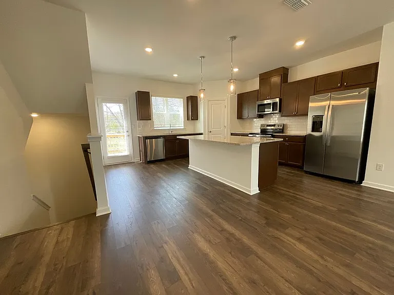 5716 Schelton Pl — Photo 2