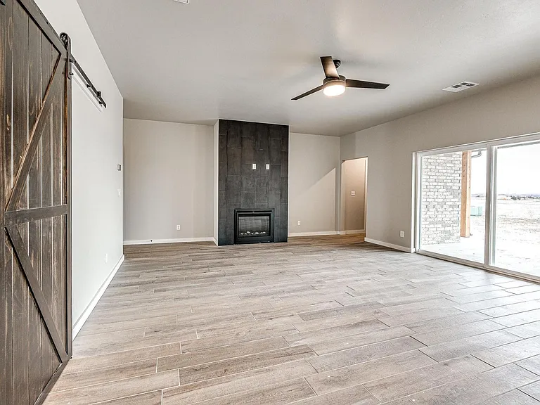 109 Carlow Way — Photo 15