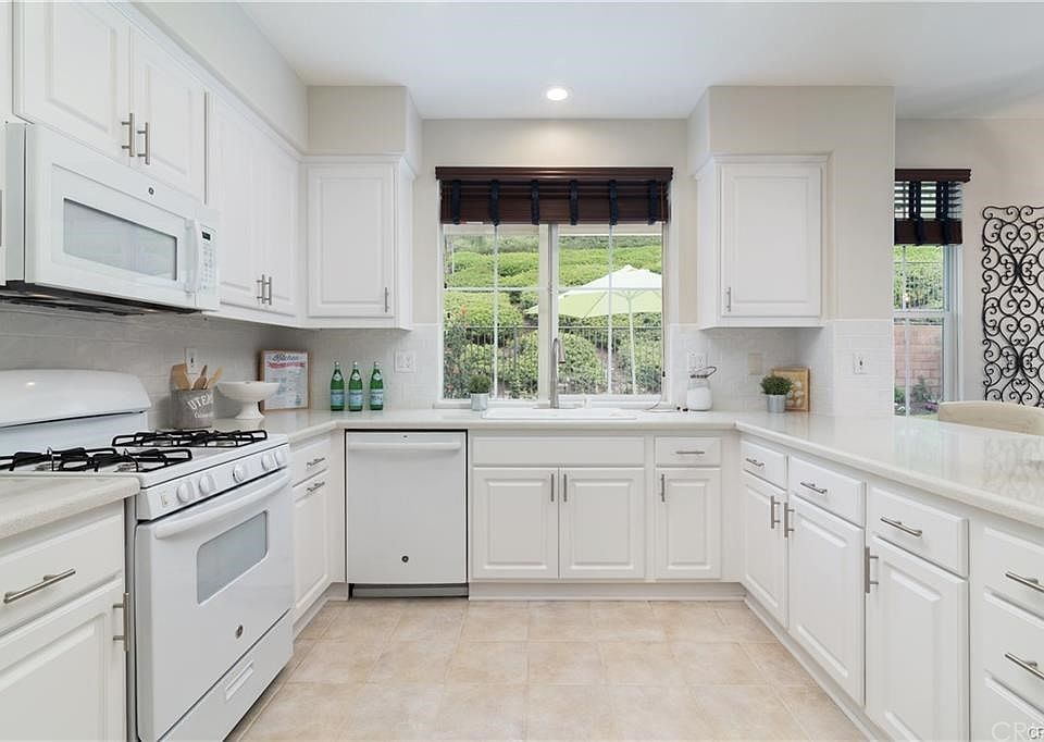 2nd image of 43 Kyle Ct