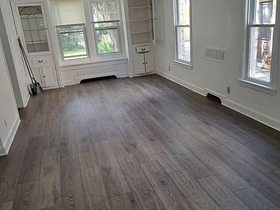 2nd image of 4043 N Bartlett Ave