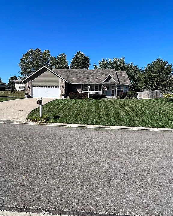 1st image of 3917 NW Cherry Creek Dr