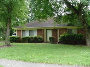 7510 N Riding Trail Rd, Charlotte, NC 28212