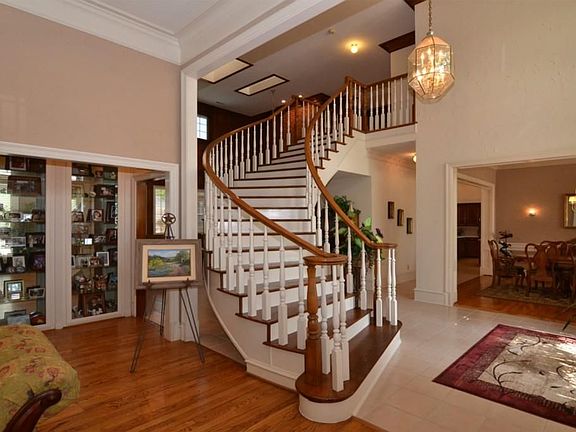 3rd image of 3617 Dumond Pl