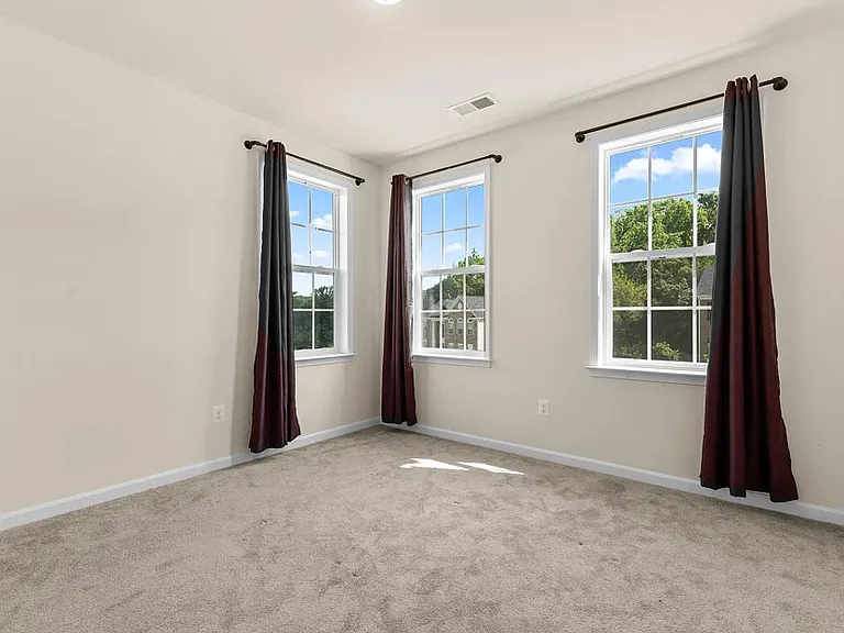 9309 Blanchard Dr — Photo 15