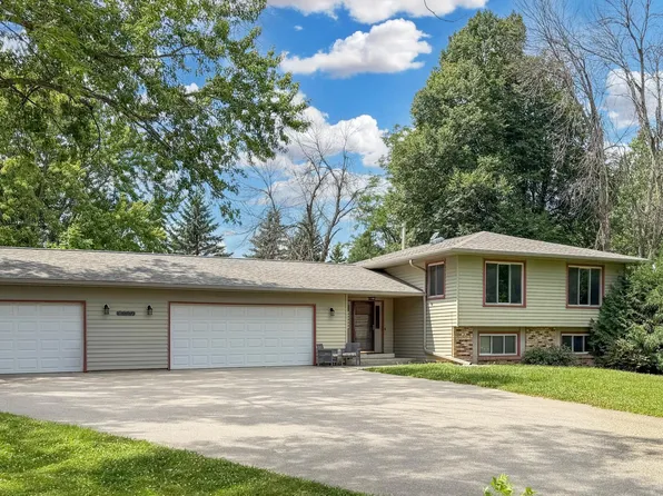 9180 Edgebrook Dr, Northfield, MN 55057