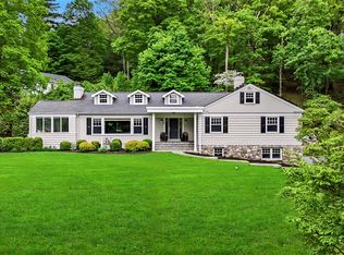 33 W Orchard Rd, Chappaqua, NY 10514