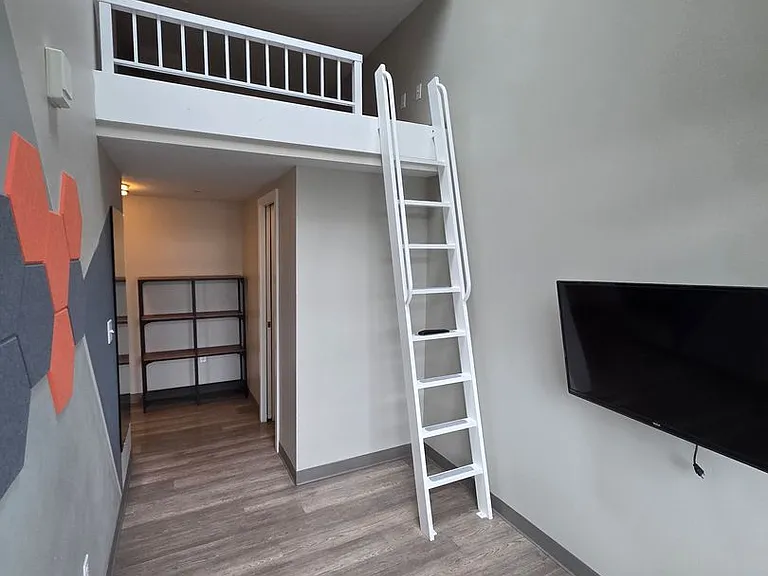 Madison 2.0 Studios — Photo 23