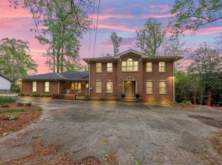 520 Glen Eagles Cir SE, Marietta, GA 30067