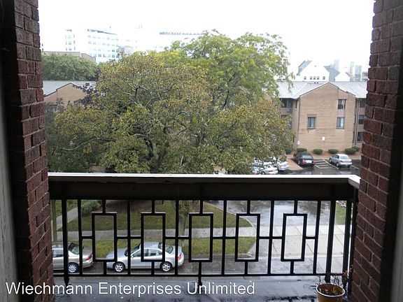 4th image of 2310 E Bradford Ave #6