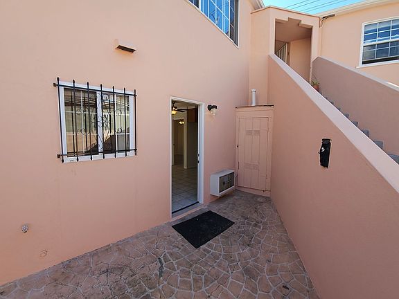 5th image of 2876 Meade Ave #2