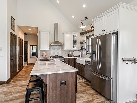 5th image of 230 High River Rd