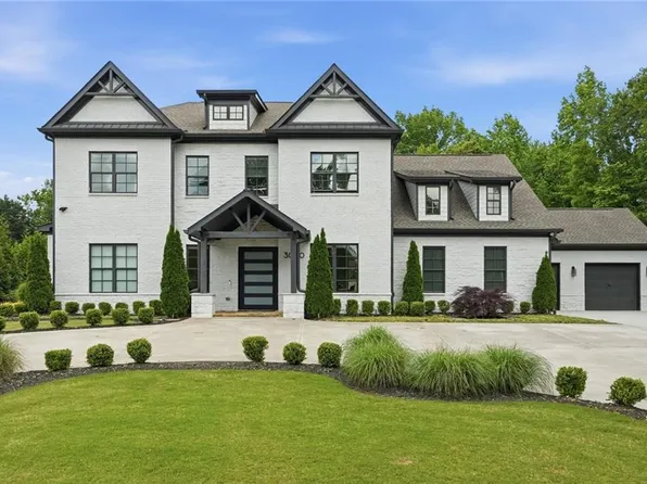 3020 Wallace Rd, Buford, GA 30519