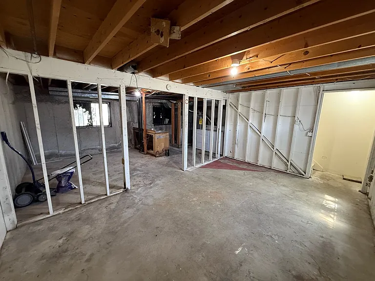 9168 W Copper Cove Cir — Photo 10