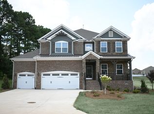 7877 Pine Forest Dr, Oak Ridge, NC 27310