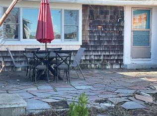 7 Bay Shore Rd, Hyannis, MA 02601