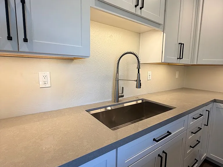 1220 Monte Vista Ct #B — Photo 6