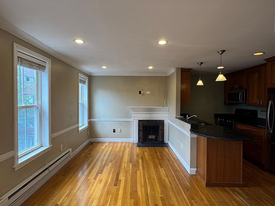 1st image of 36 Bradford St #3