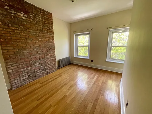 Rented by Compass | media 18