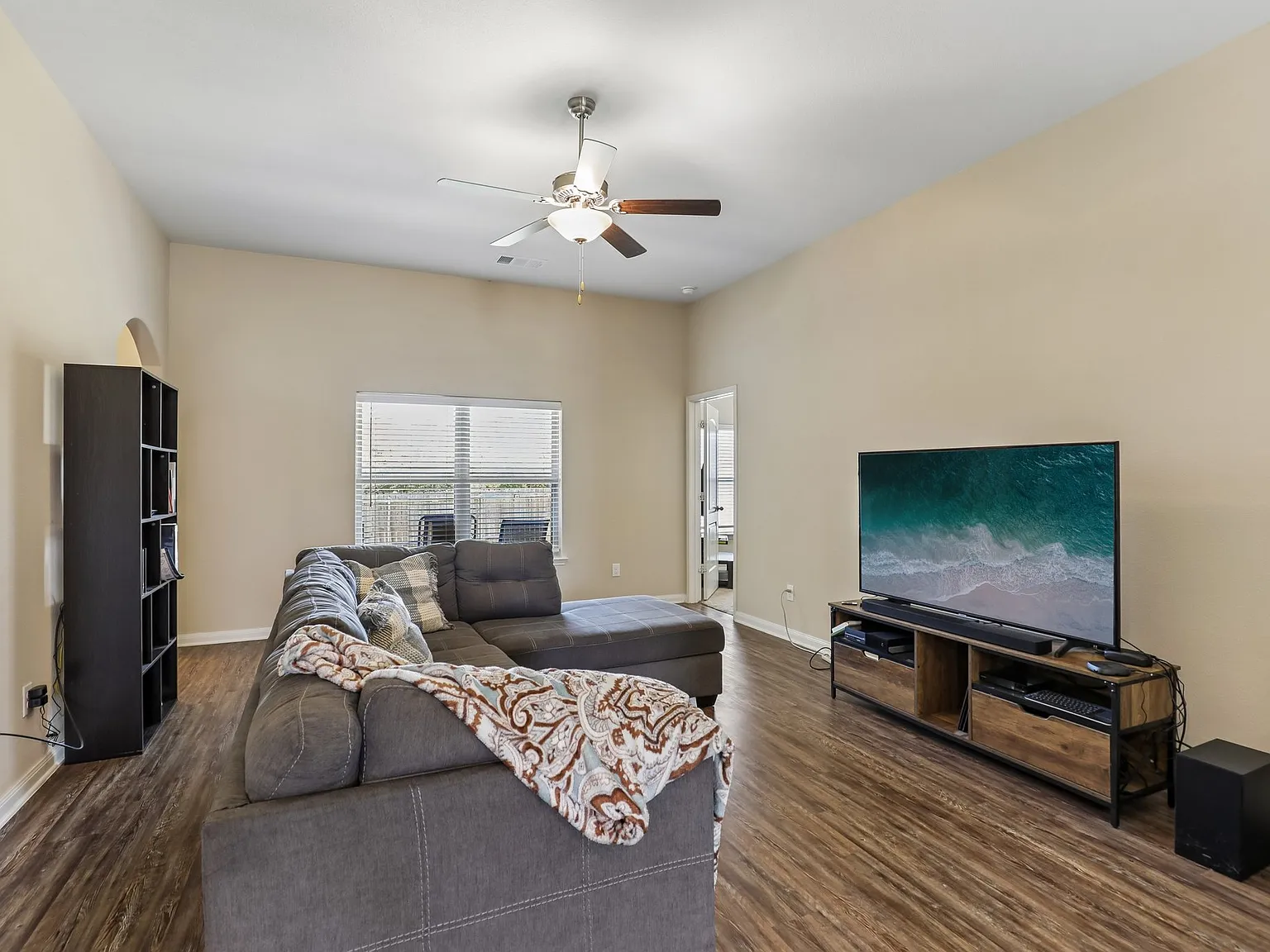 3 bed, 1739 sqft, $2,250 — Photo 4