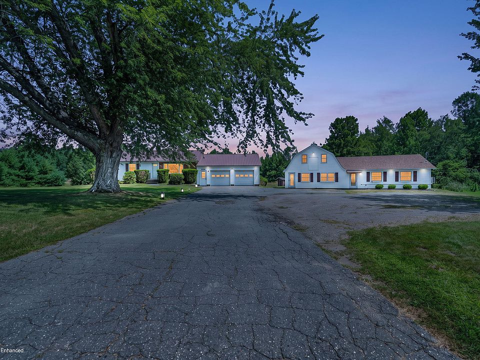1st image of 732 Main Street