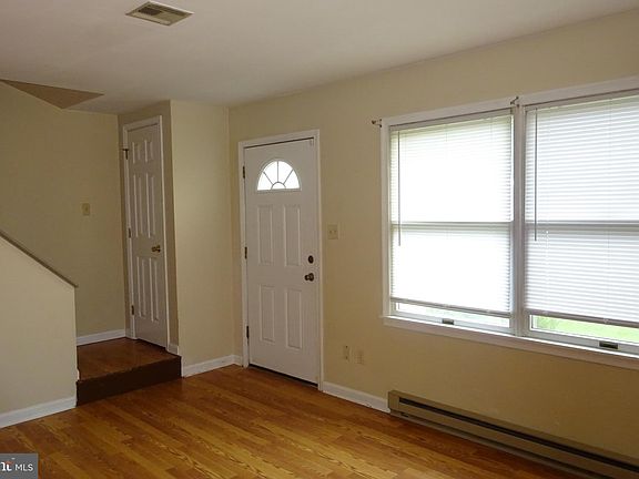 3rd image of 10928-30 Antrim Ct