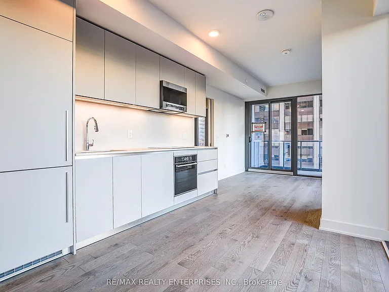 8 Cumberland St #1603 — Photo 8