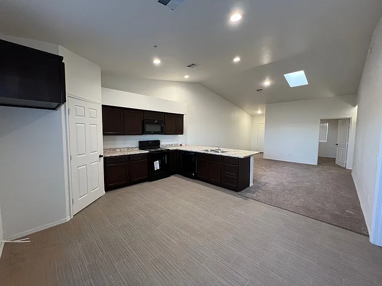 7396 E 36th Pl — Photo 8