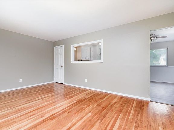 3rd image of 995 Kostka Ln