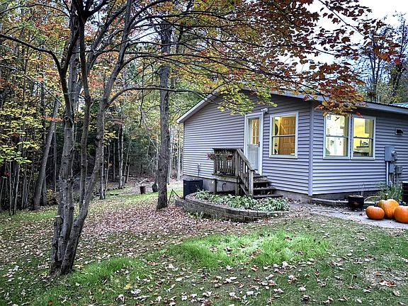 2nd image of 5538 Powers Rd