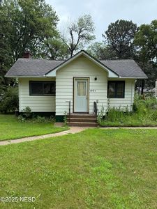 801 S 5th St, Milbank, SD, 57252