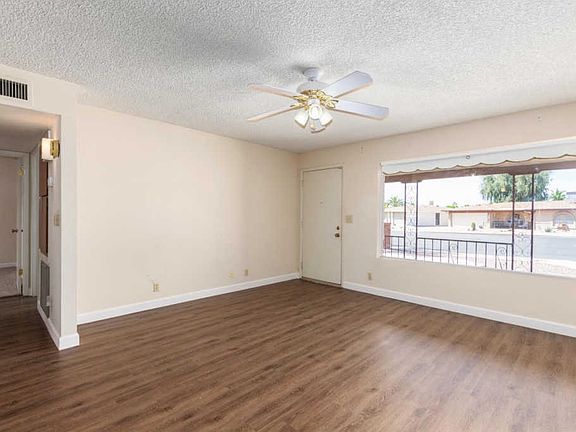 3rd image of 5153 E Edgewood Cir