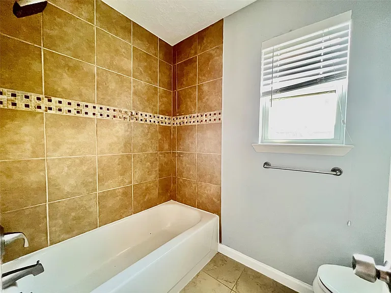 11407 Briar Rose Dr — Photo 26