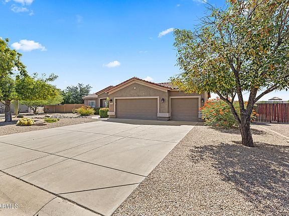 2nd image of 237 E DESERT HOLLY Drive