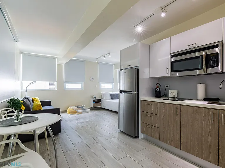 1408 Calle Aldea #2A — Photo 2