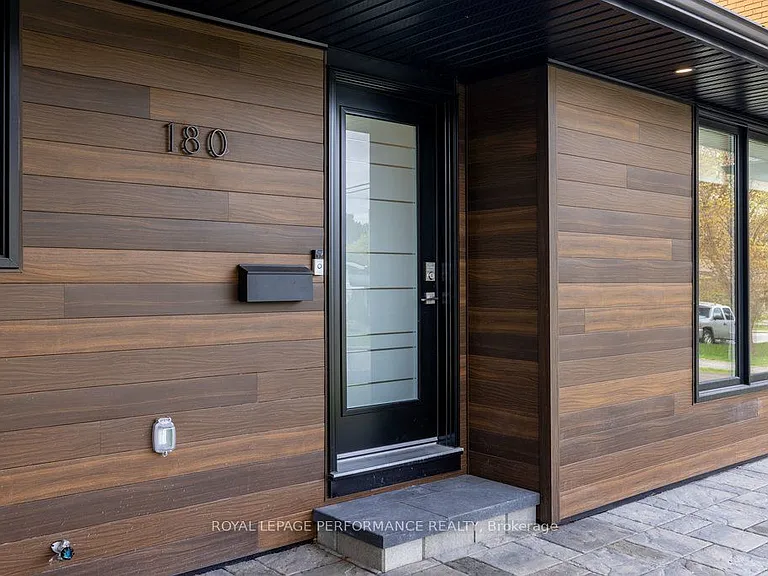 180 Roger Rd — Photo 5