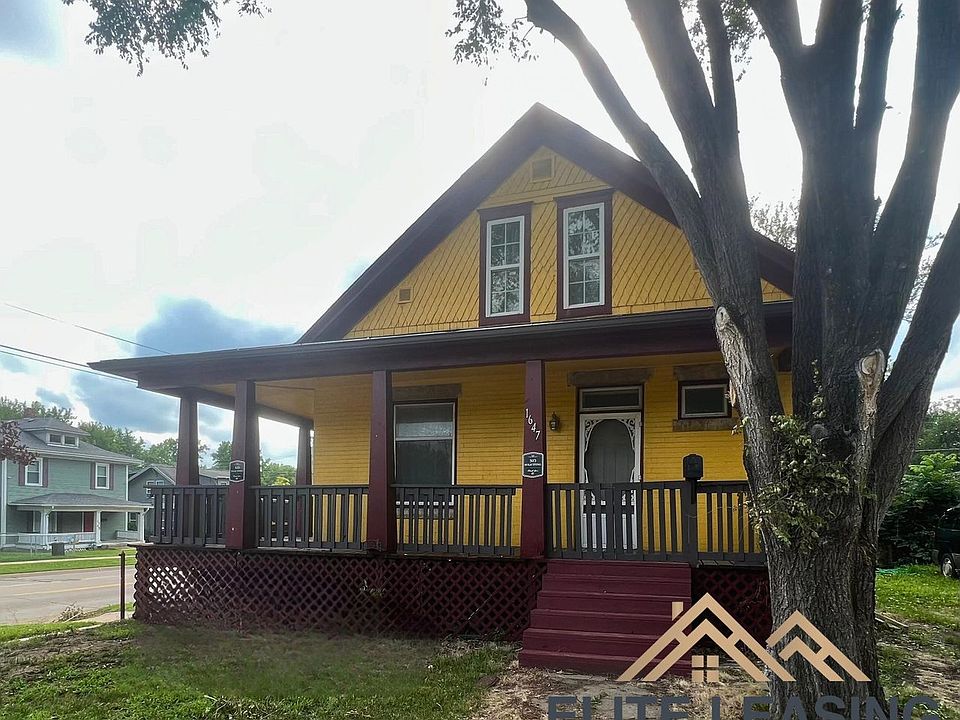 1st image of 1647 SW Buchanan St