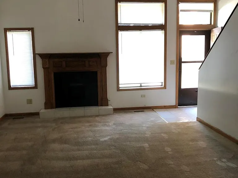 1207B Lakewood Dr — Photo 3