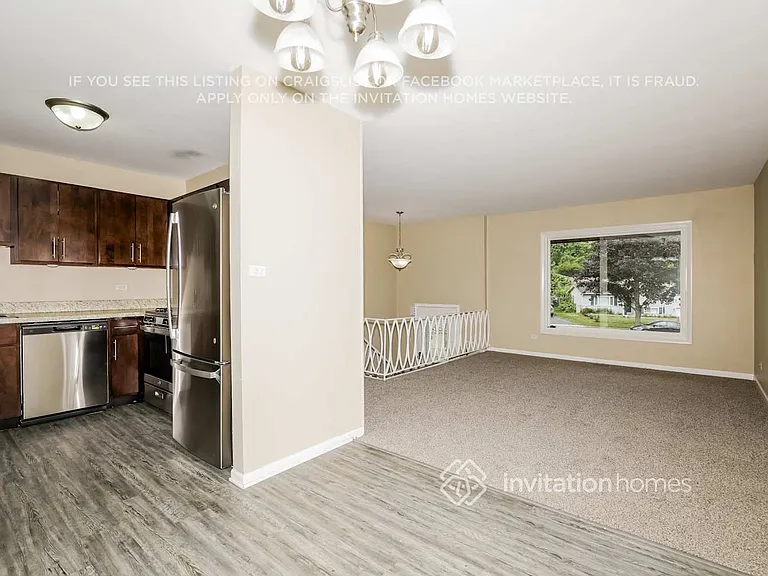 1381 Alberta Ct — Photo 6