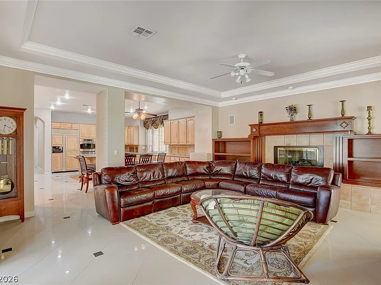 2041 Troon Dr — Photo 17