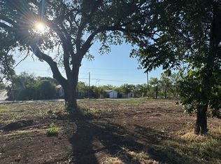 300 S Walnut St, Brady, TX 76825