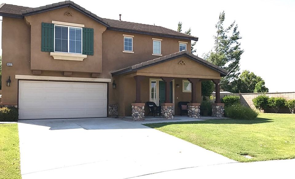 1st image of 38337 Chestnut Cir